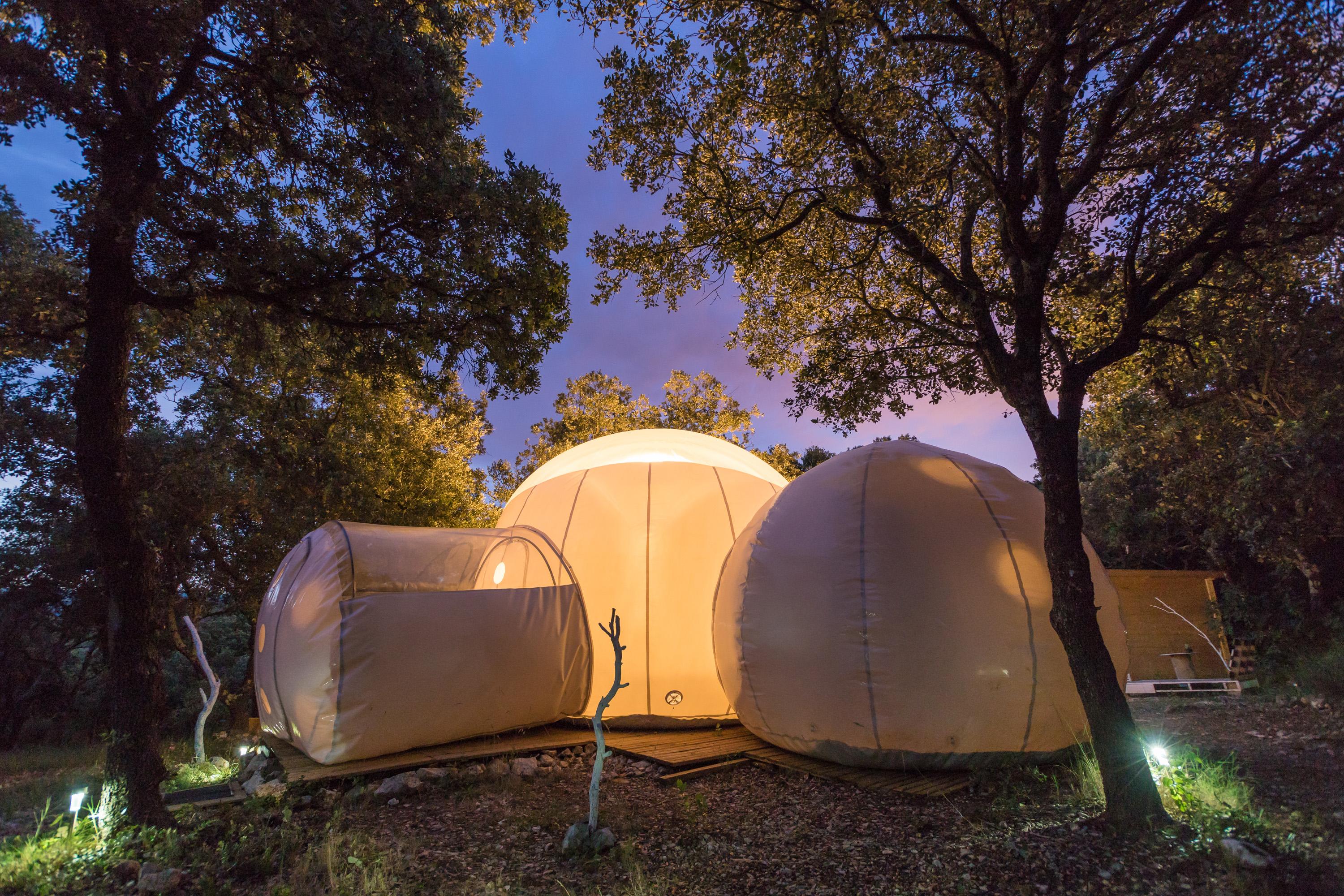 Pourquoi choisir une nuit à l'Astronarium pour votre escapade insolite en Occitanie ?