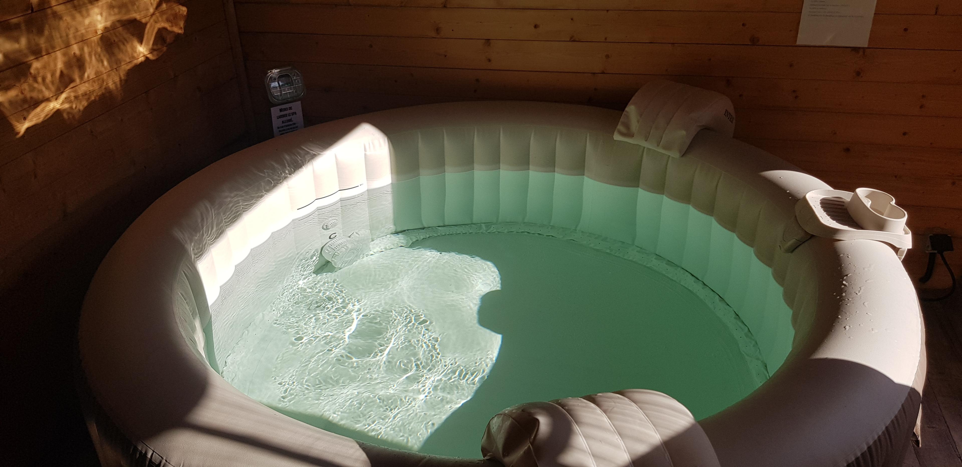 Hébergement insolite en Occitanie avec jacuzzi privatif : notre sélection