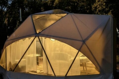 Dôme luxe Élégance avec spa privé sous les étoiles